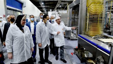 صورة رئيس الوزراء يزور شركة “إيديتا” للصناعات الغذائية التي تبلغ استثماراتها ٣.٥ مليار دولار وصادراتها ٣٠٠ مليون جنيه
