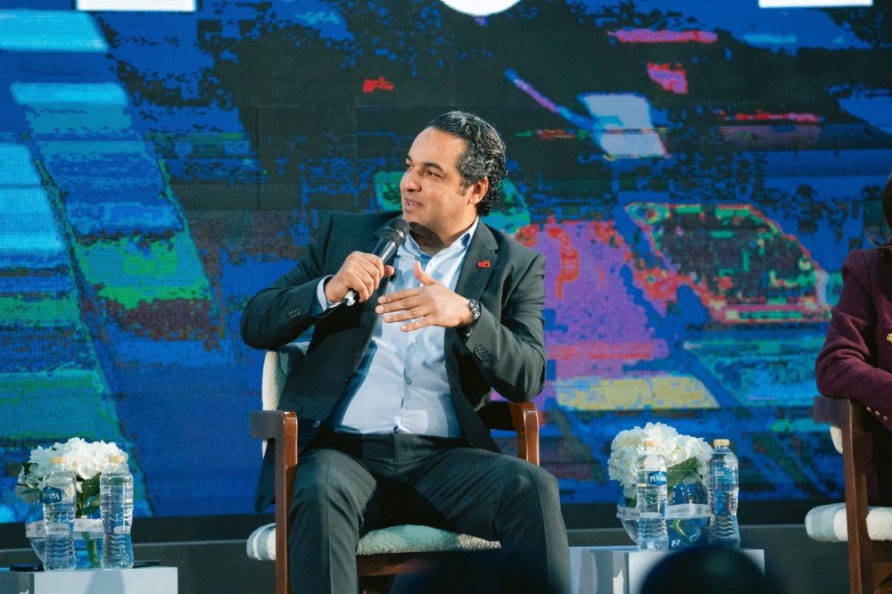 على هامش فعاليات Ai Everything ..عمرو فتحي: إي آند مصر ترسخ استراتيجية ذكاء اصطناعي مستدامة قائمة على البيانات والحوكمة والتحول المؤسسي الشامل