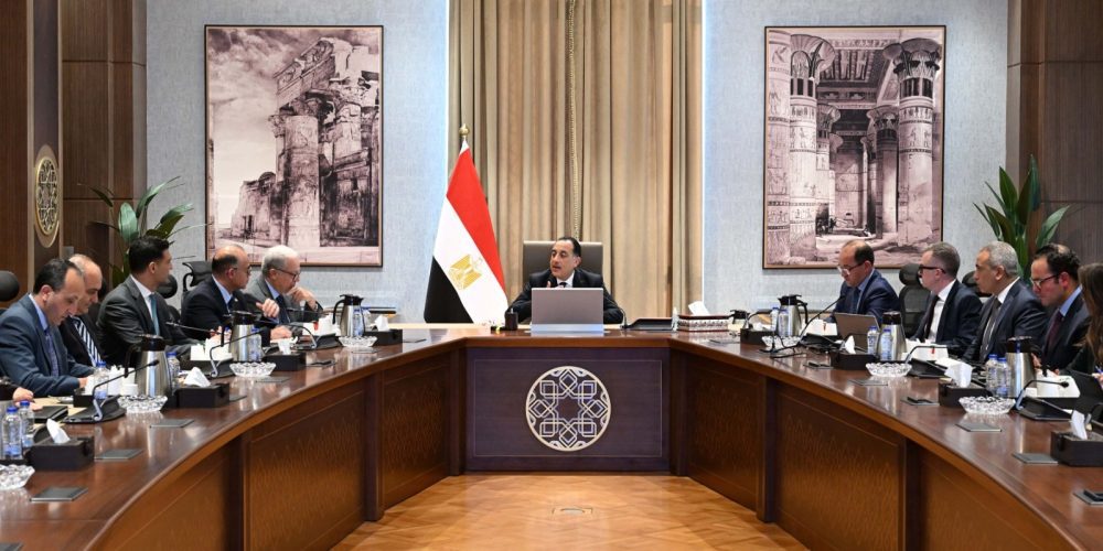 مدبولي في اجتماع مع نائبه والمجموعة الاقتصادية: بلورة رؤية اقتصادية شاملة لمرحلة ما بعد برنامج صندوق النقد