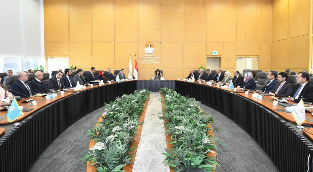 وزيرة الإسكان: تقييم دوري لرؤساء أجهزة المدن الجديدة.. ولابد أن يشعر المواطن بحودة الحياة